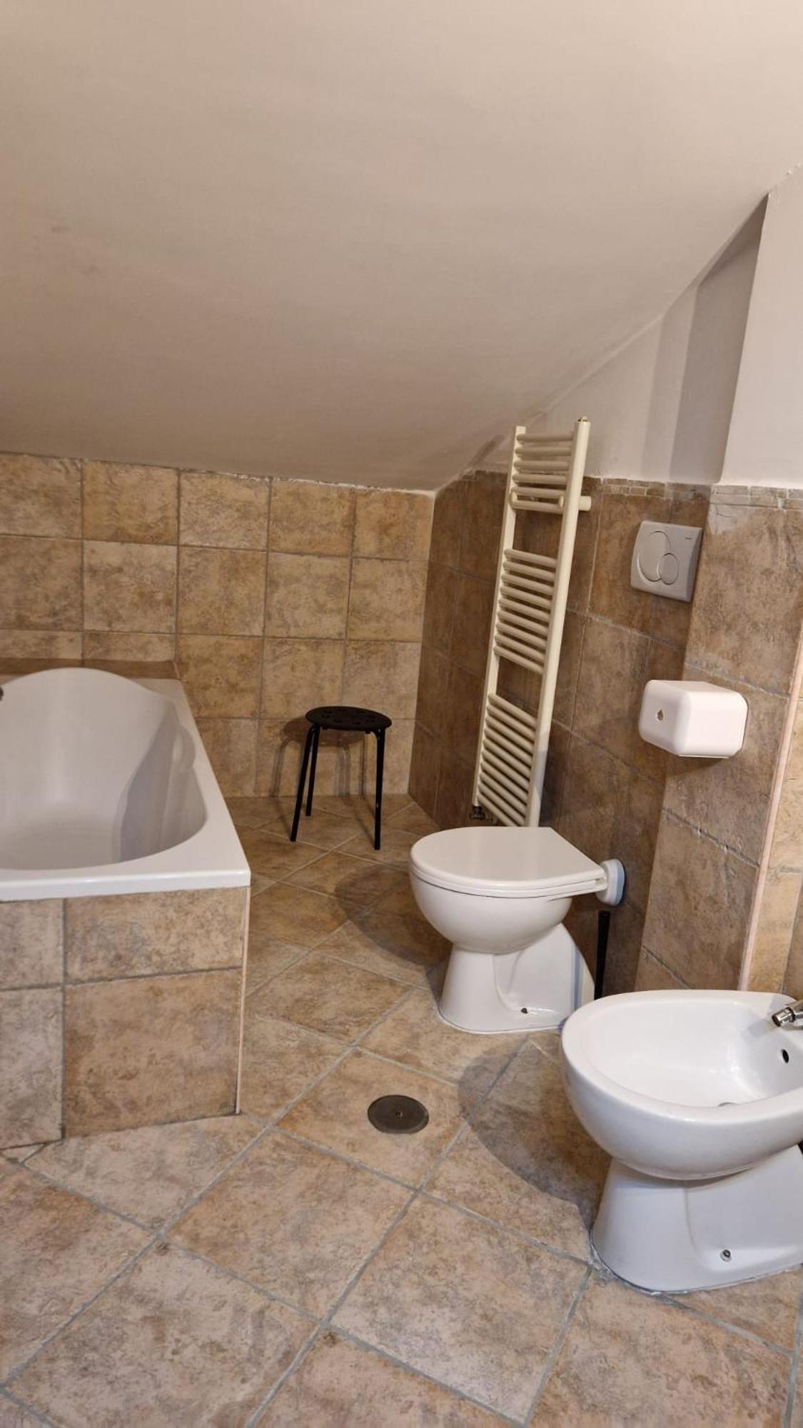 Appartement Miriale House Aeroporto Fiumicino Extérieur photo